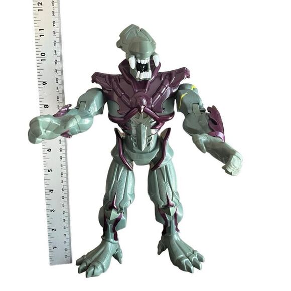 BAM Kronax Alien Action Figure Toy 11 inches - Picture 1 of 2